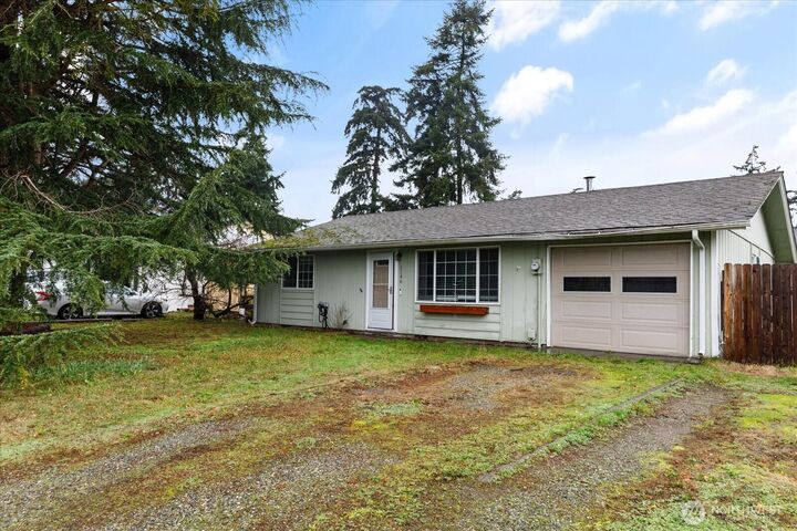1146  Ridgeway Drive  Oak Harbor WA 98277 photo