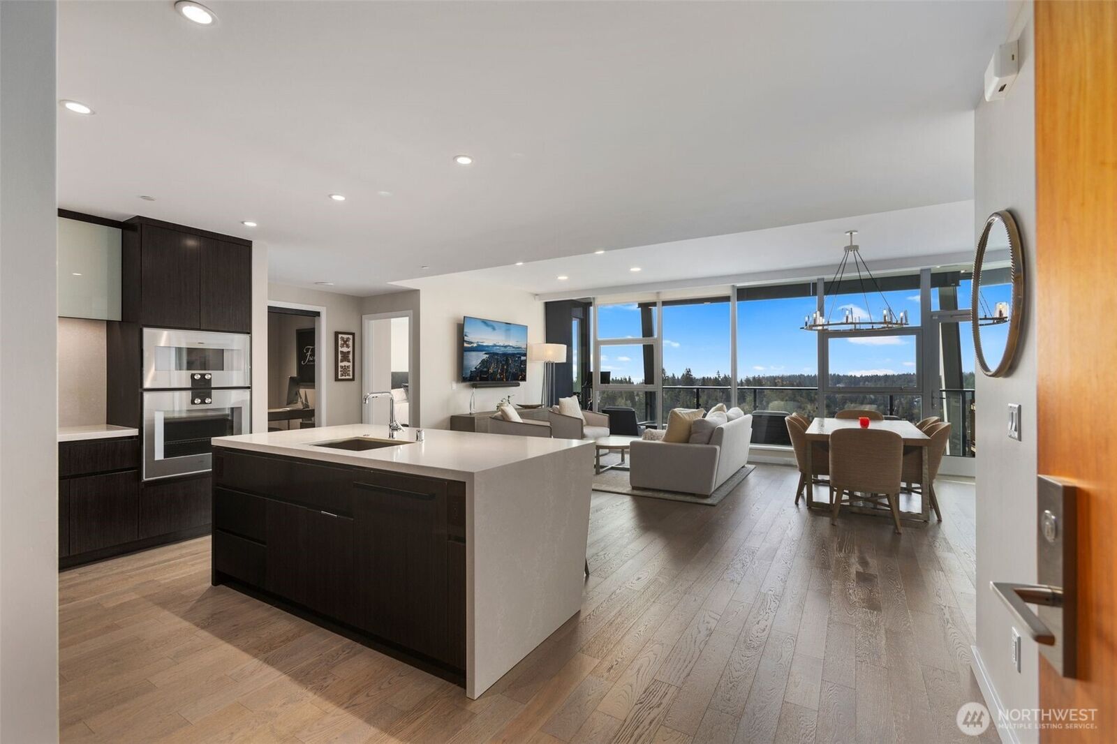 Property Photo: 188 Bellevue Way NE 1806 WA 98004