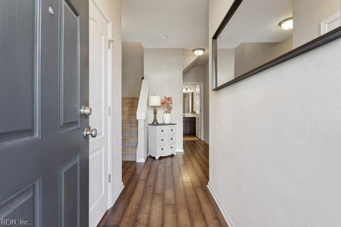 Property Photo: 4865 Travertine Ave VA 23462