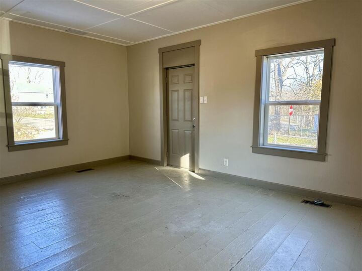 Property Photo:  1028 Butler Street  IN 47374 