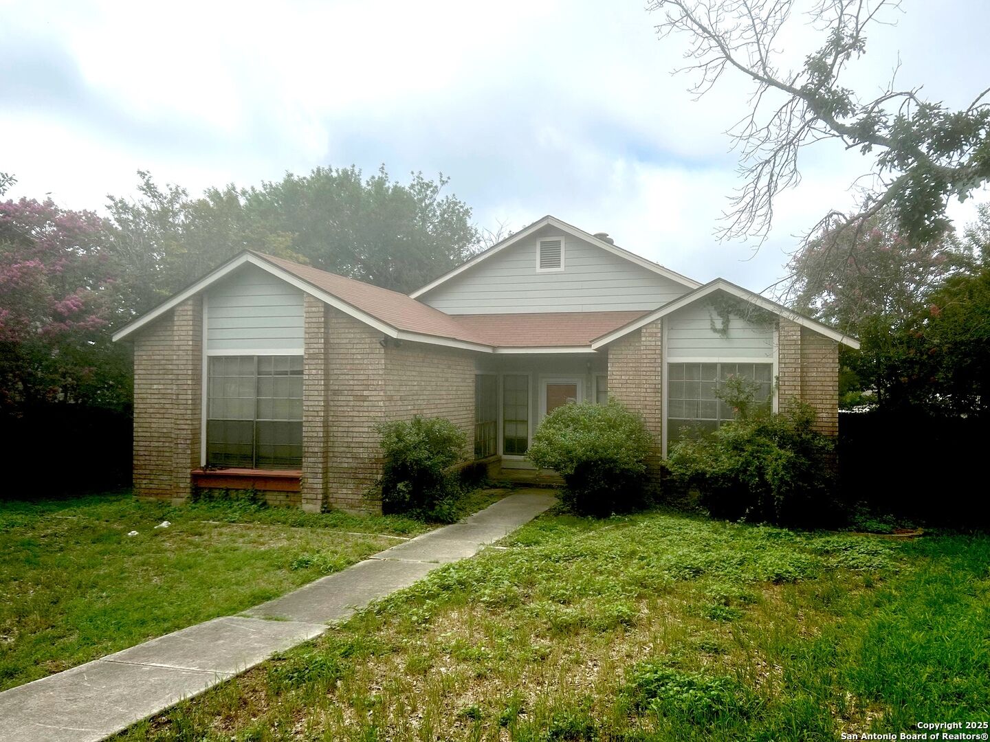 Property Photo: 4302 Mill Bend TX 78217