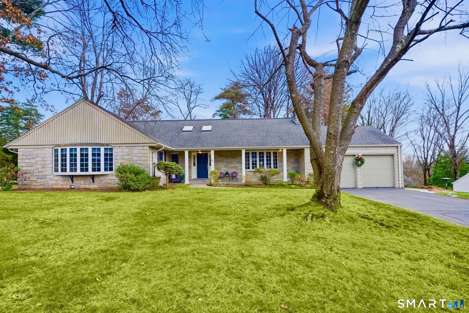 Property Photo: 47 Hillsboro Drive CT 06107