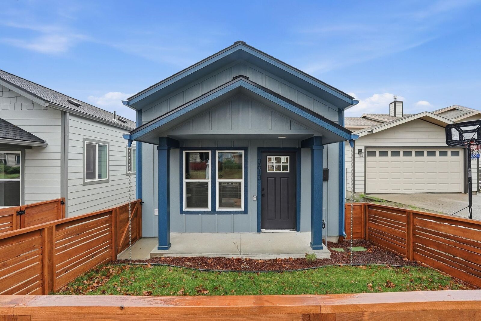 Property Photo: 3613 E 8th Ave WA 99202