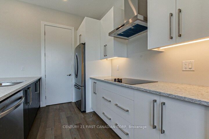 Property Photo:  1696 Fiddlehead Place 202  ON N6G 5M6 