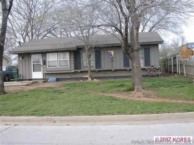 Property Photo: 517 E 57th Street OK 74126