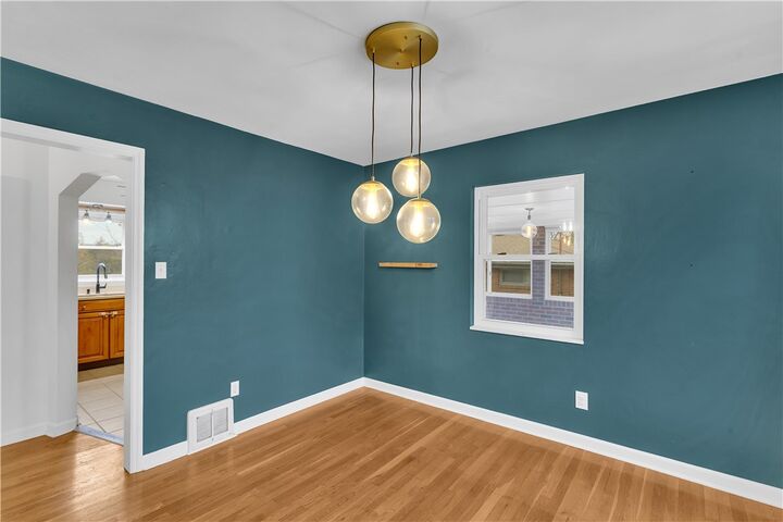 Property Photo: 1491 Wood Ave PA 15116