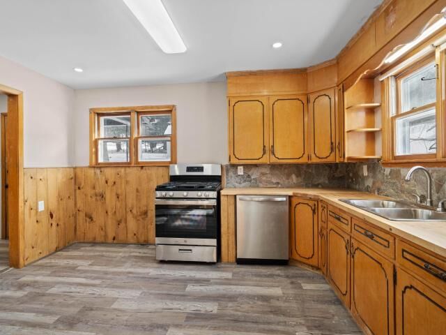 Property Photo:  2016 Jackson Avenue  PA 16365 