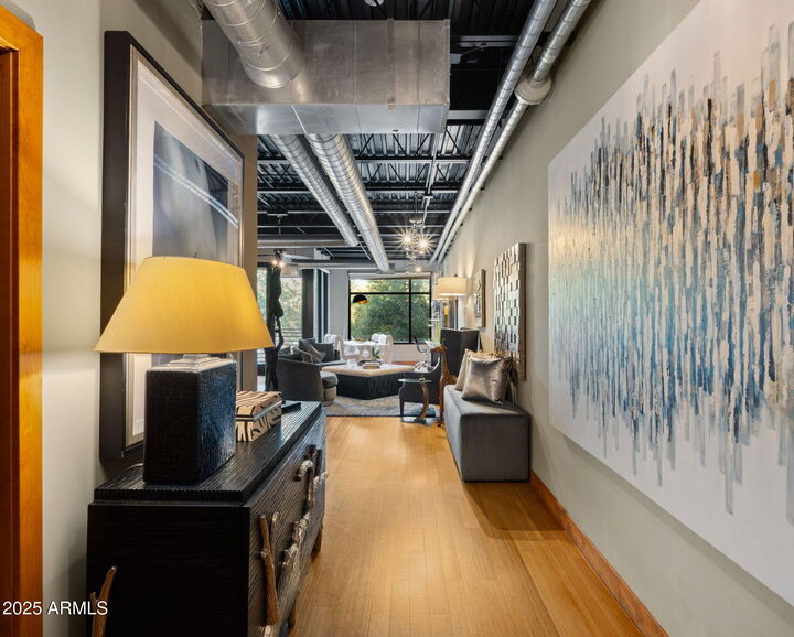 Property Photo:  4020 N Scottsdale Road 2010  AZ 85251 