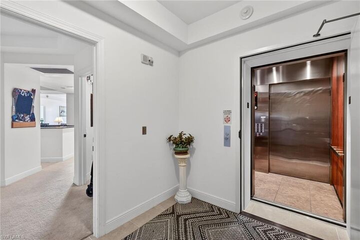 Property Photo:  2743 1st St 2503  FL 33916 