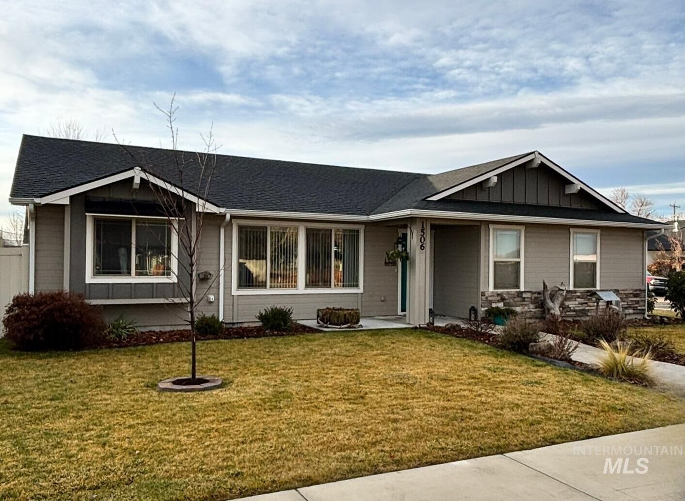 Property Photo: 1506 Cottonwood Dr ID 83619