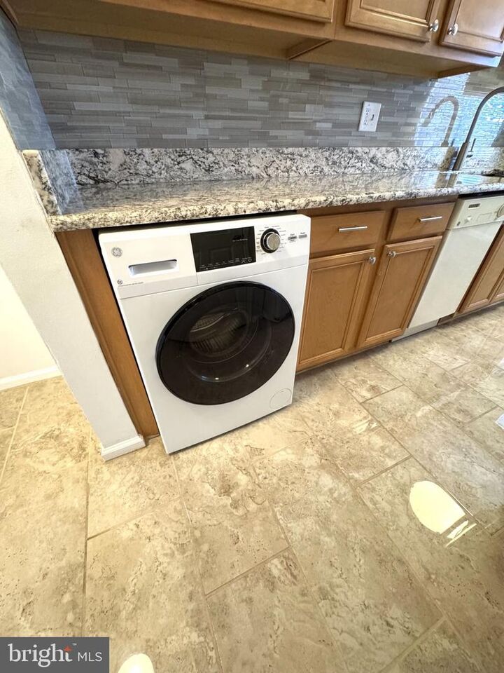 Property Photo:  1805 William C 211  VA 22401 