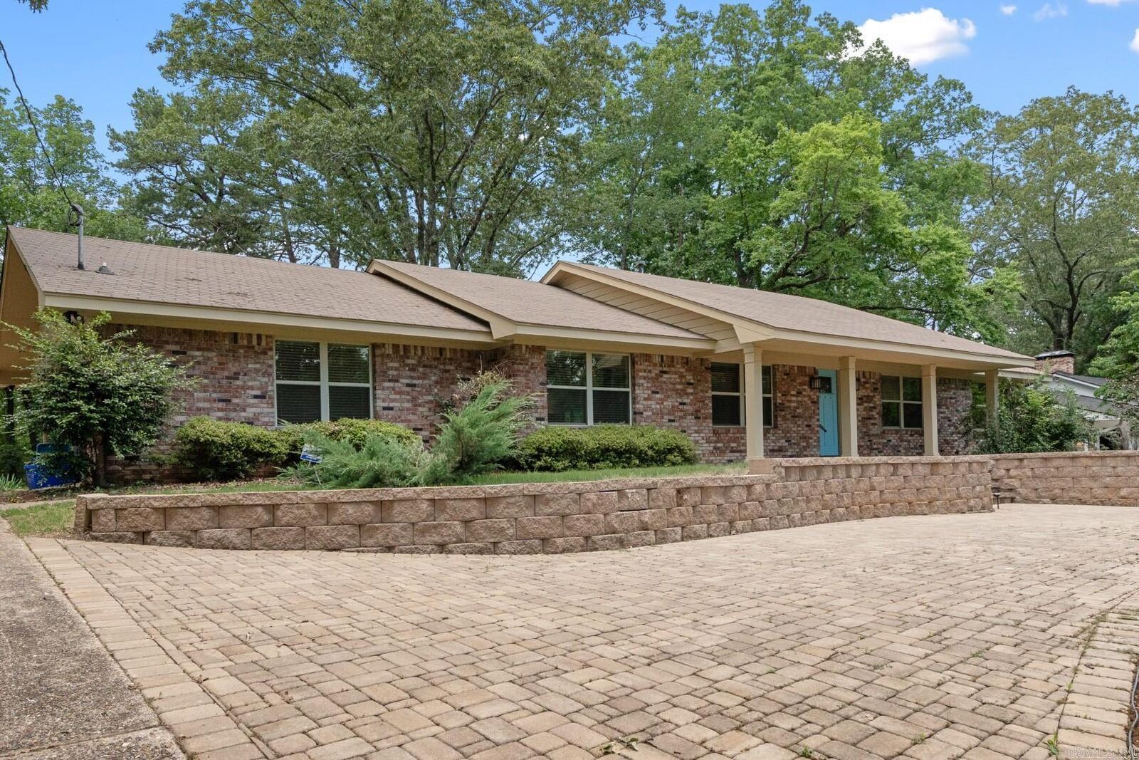 Property Photo:  203 Bafanridge Street  AR 71901 