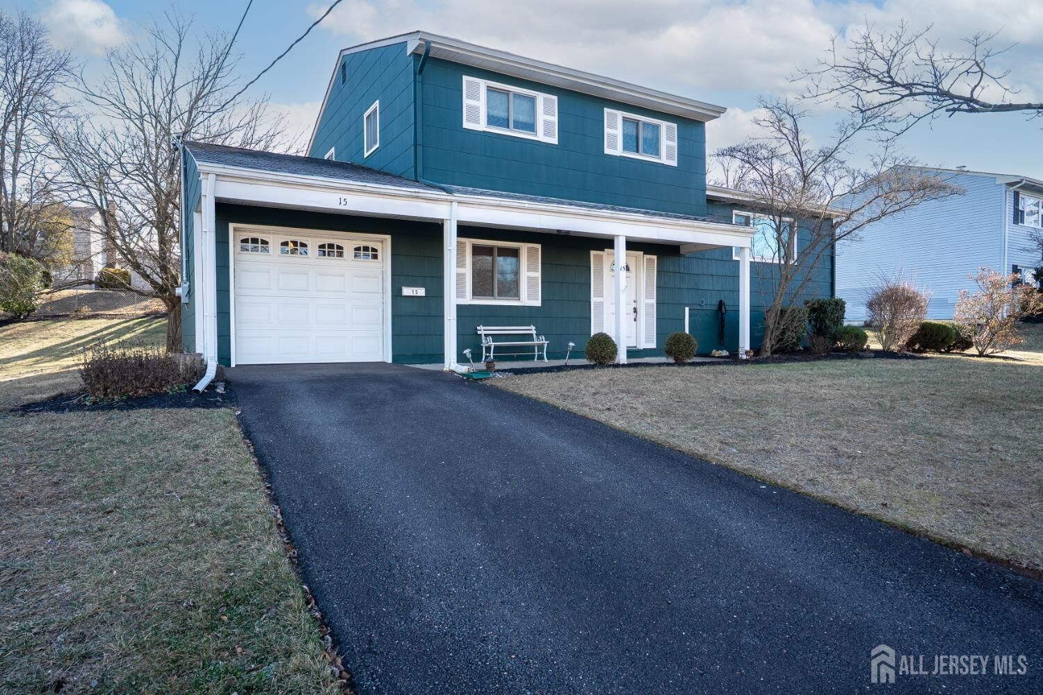 Property Photo:  15 Newkirk Road  NJ 08873 