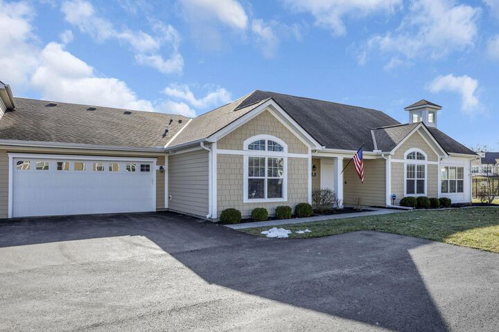 Property Photo:  502 Providence Lane  OH 43025 