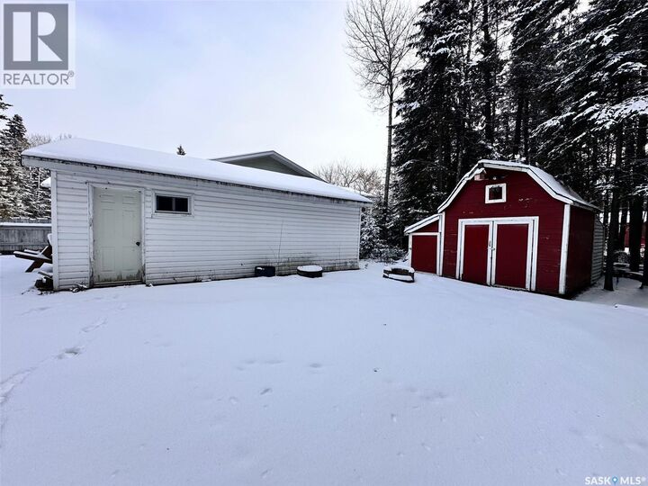 Property Photo:  214 Tyndall Place  SK S0J 0L0 