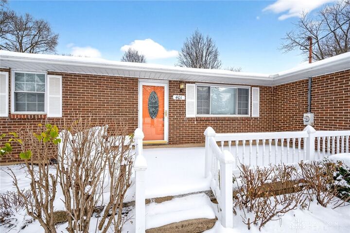 Property Photo:  401 Chamberlain Road  OH 45005 