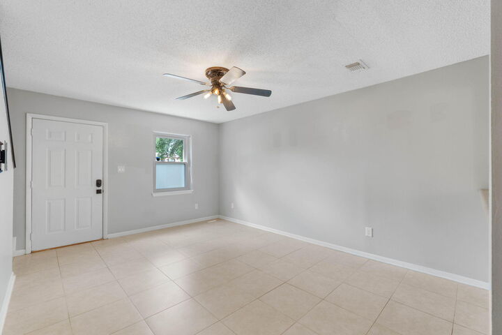 Property Photo:  696 Tyner Street 2  FL 32547 
