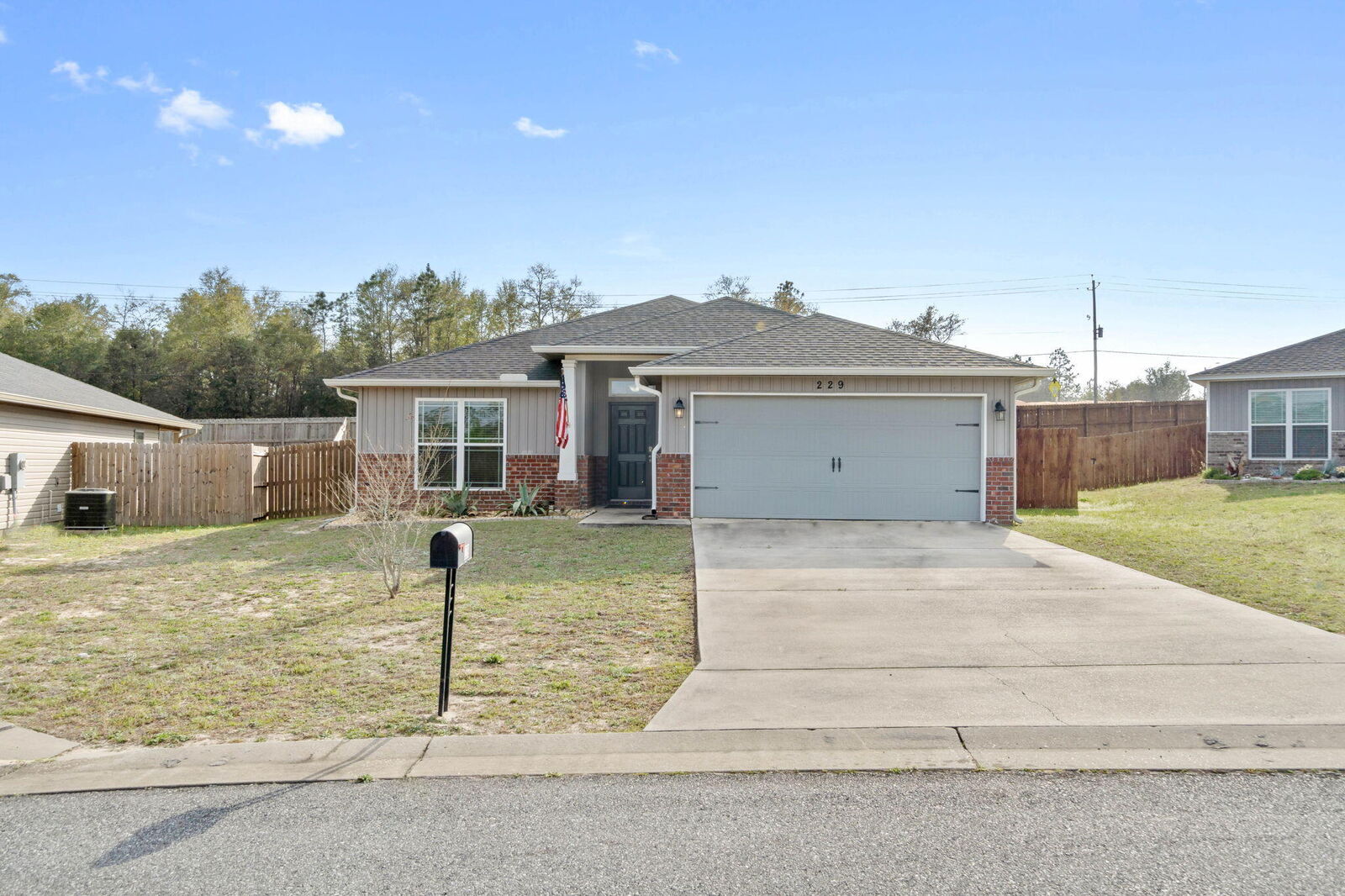 Property Photo:  229 Croft Circle  FL 32536 