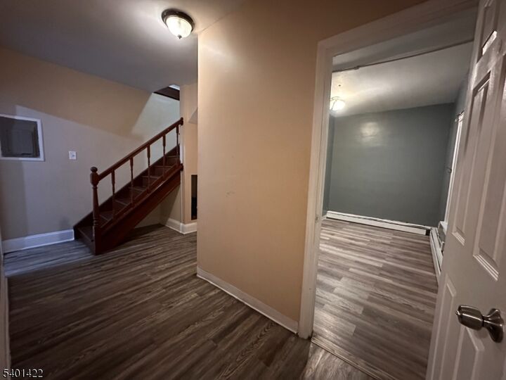 Property Photo:  748 Trumbull St 2  NJ 07201 