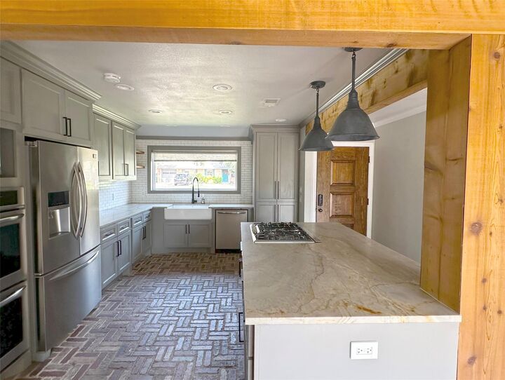 Property Photo:  4709 Lido Lane  TX 77092 