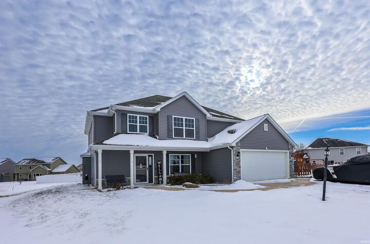 Property Photo: 1435 Breckenridge Pass IN 46845-8605