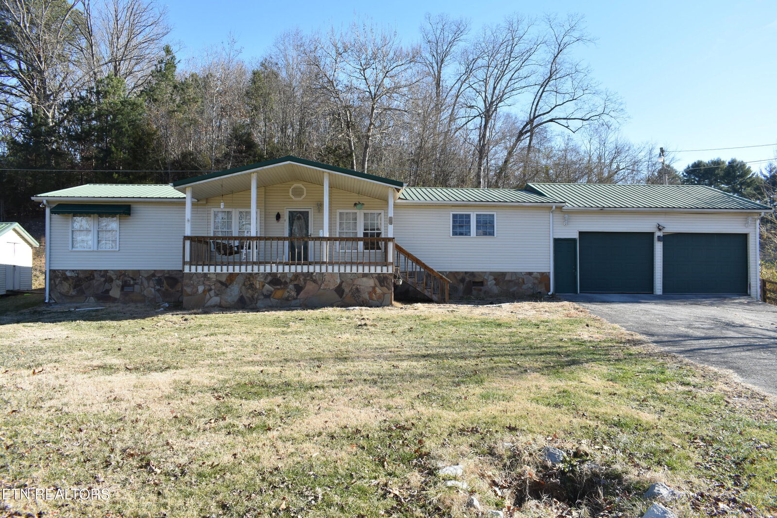 Property Photo:  283 Hunley Rd  TN 37870 