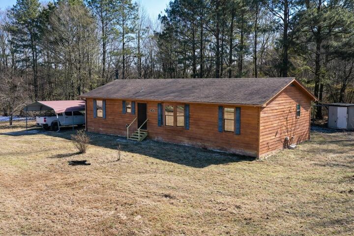 Property Photo:  389 W School Ave  TX 75692 