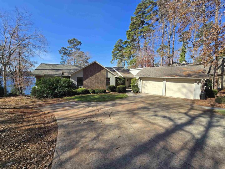 Property Photo: 1121 Terrell Circle GA 30642