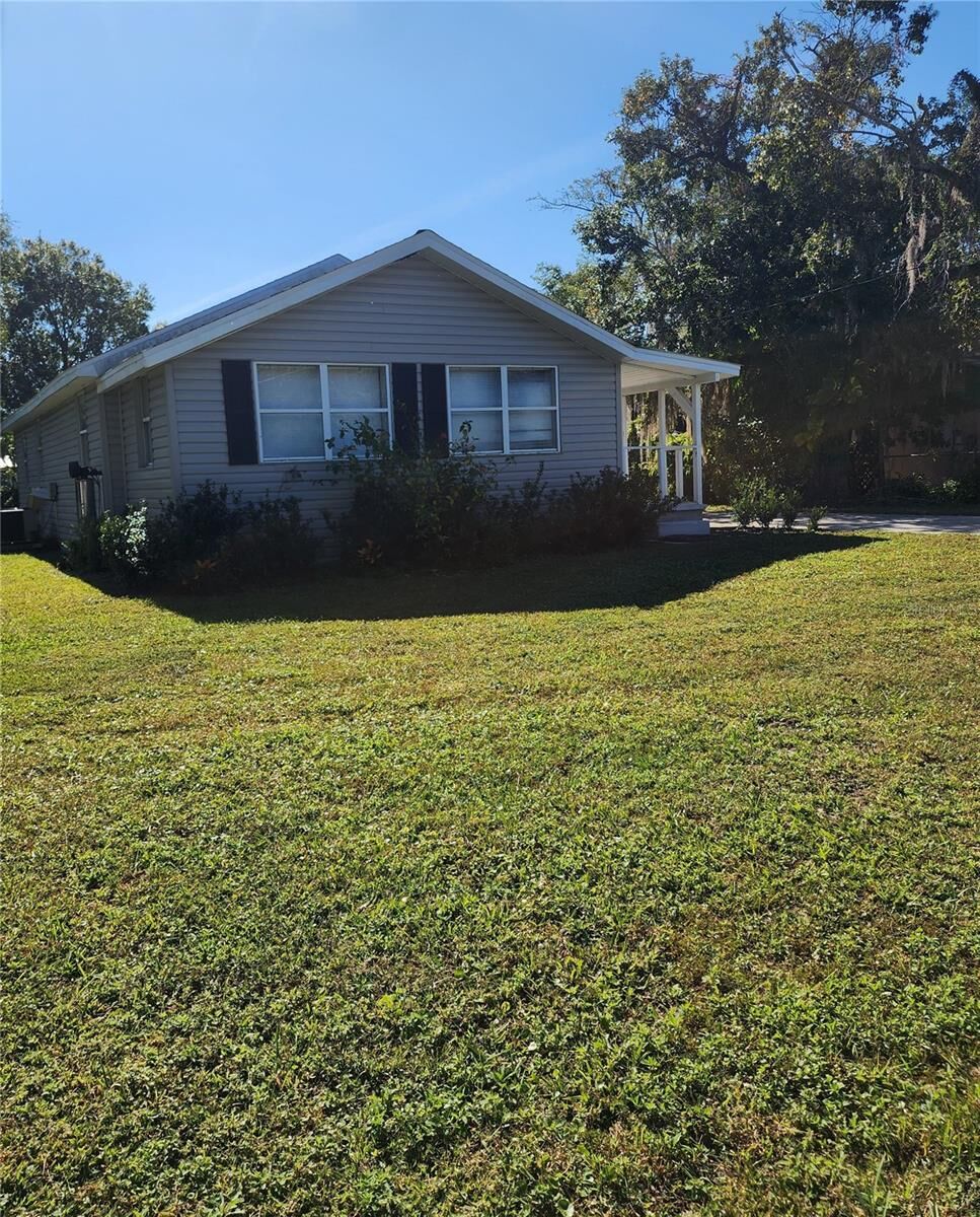 Property Photo:  2439 Lakeview Street  FL 33801 