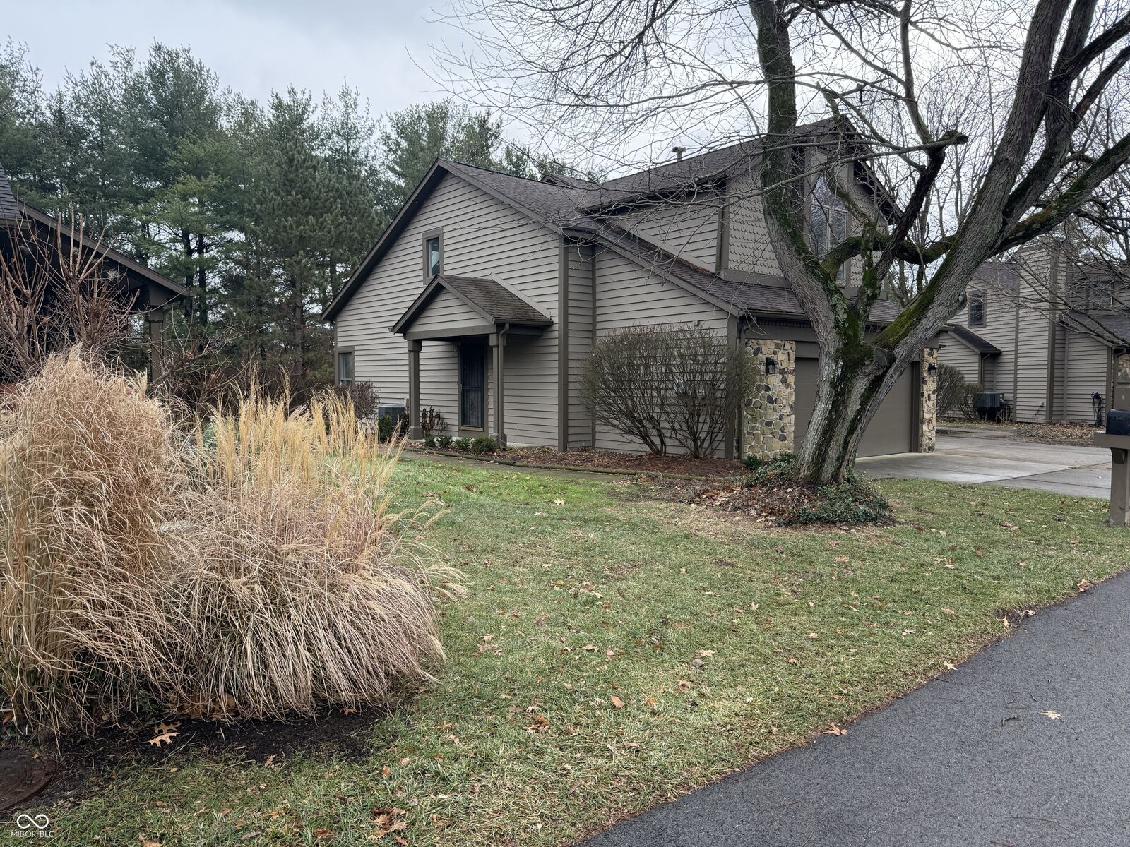 Property Photo: 8163 Frisco Way IN 46240