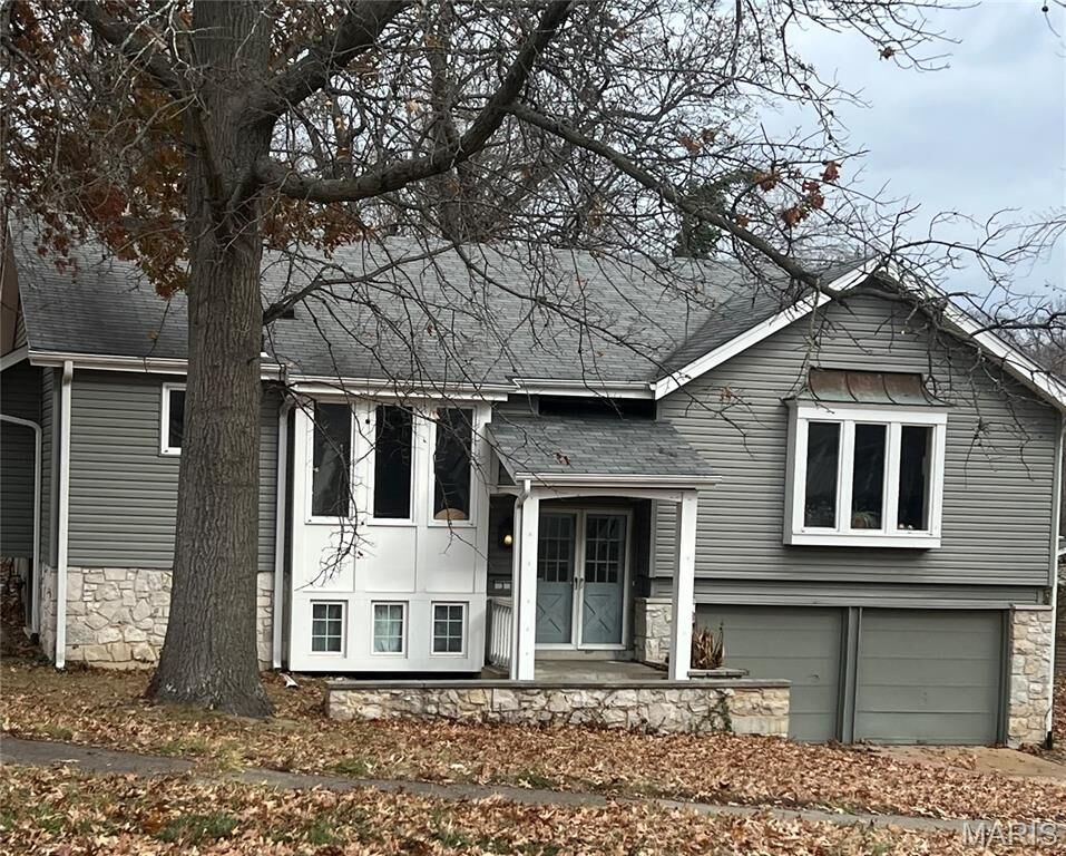 Property Photo: 3 Newfield Court MO 63011