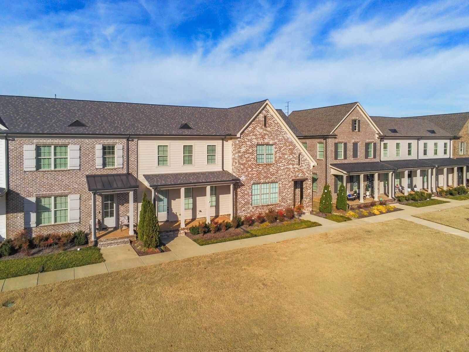 Property Photo: 897 Ufton Aly TN 38017