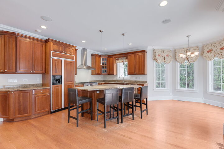 Property Photo: 420 Pine Manor Drive IL 60091