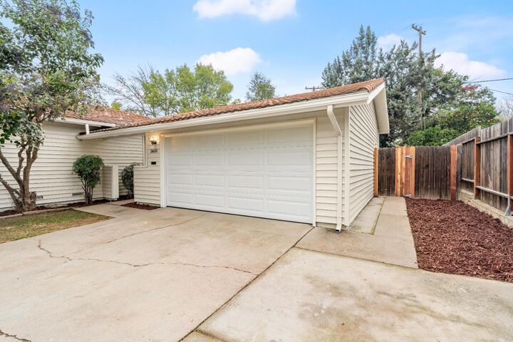 Property Photo: 5610 Millburn Street CA 95608