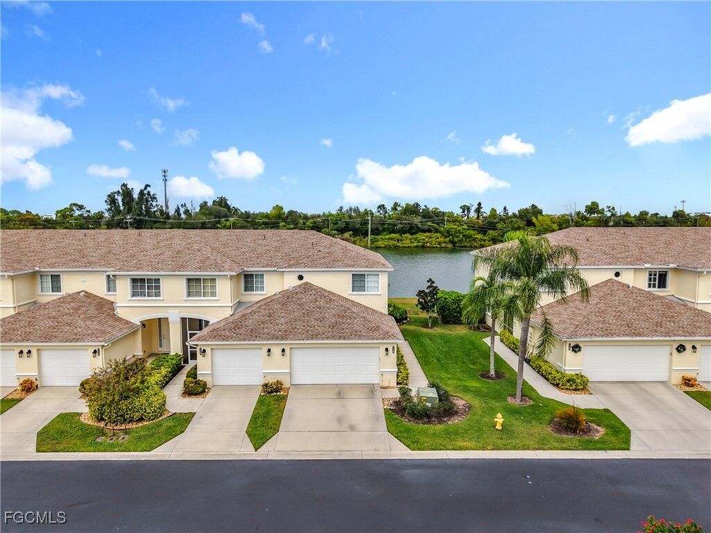 Property Photo:  13140 Broadhurst Loop 306  FL 33919 