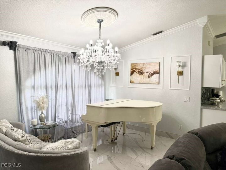 Property Photo: 920 Alaska Avenue FL 33971