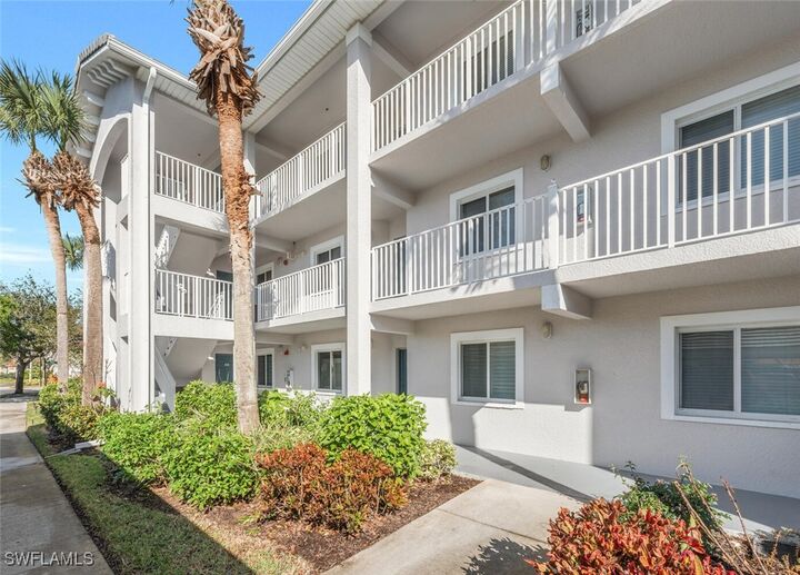 Property Photo: 7842 Regal Heron Circle 201 FL 34104