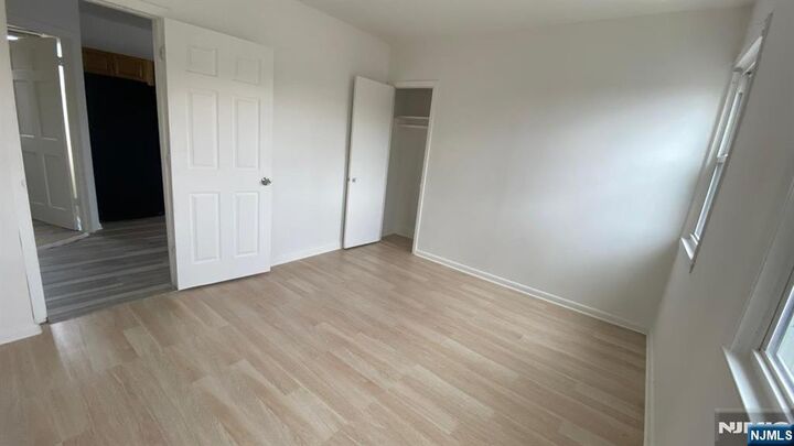 Property Photo:  52 14th Avenue 2  NJ 07407 