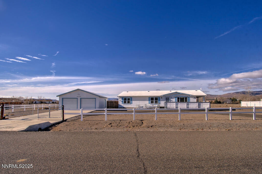 Property Photo: 6225 Andersen Lane NV 89429