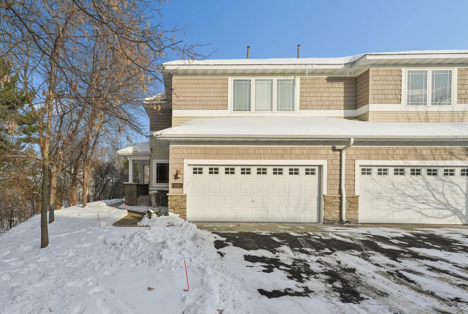 Property Photo: 580 Sutherland Drive MN 55129