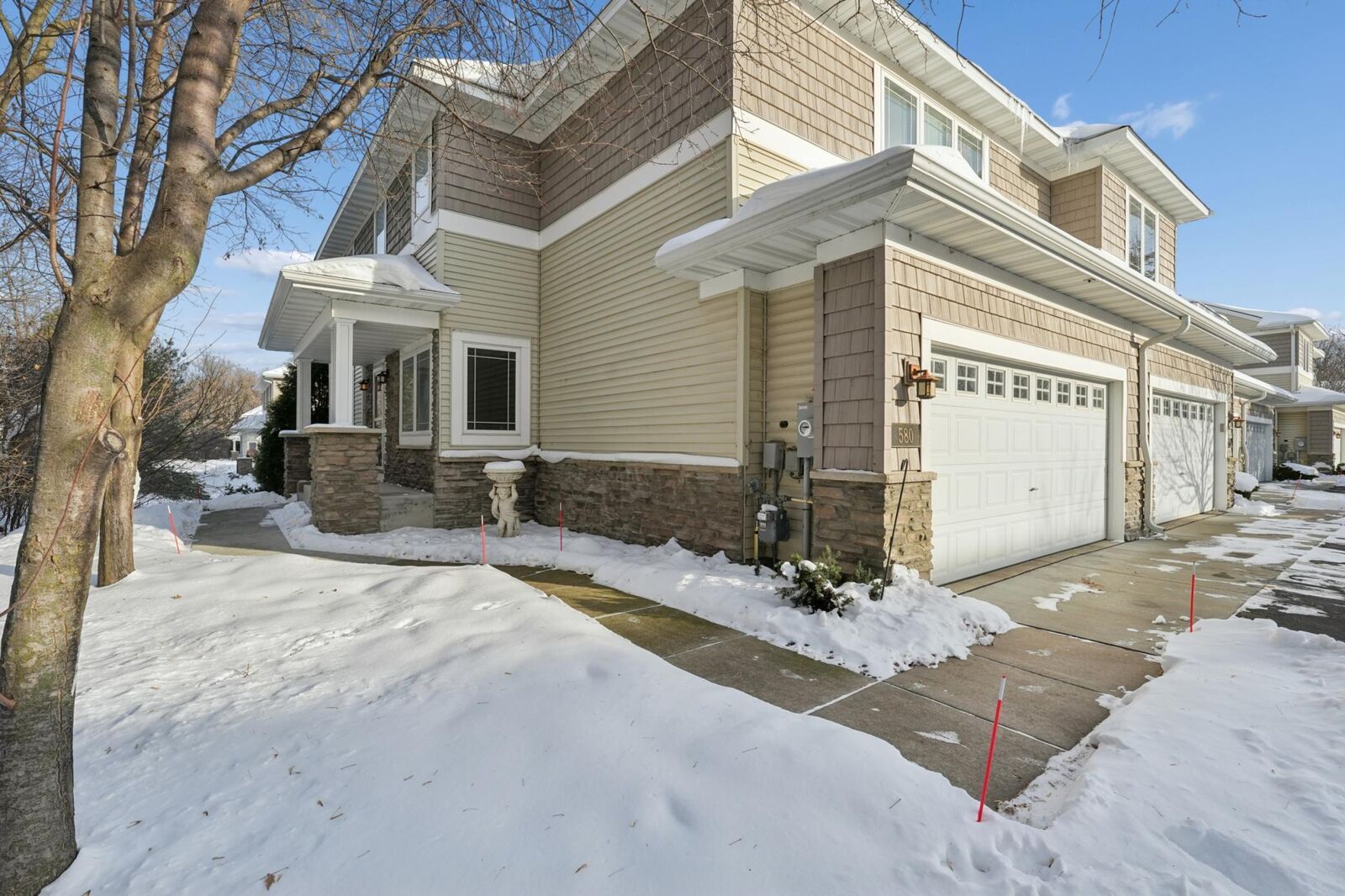 Property Photo:  580 Sutherland Drive  MN 55129 