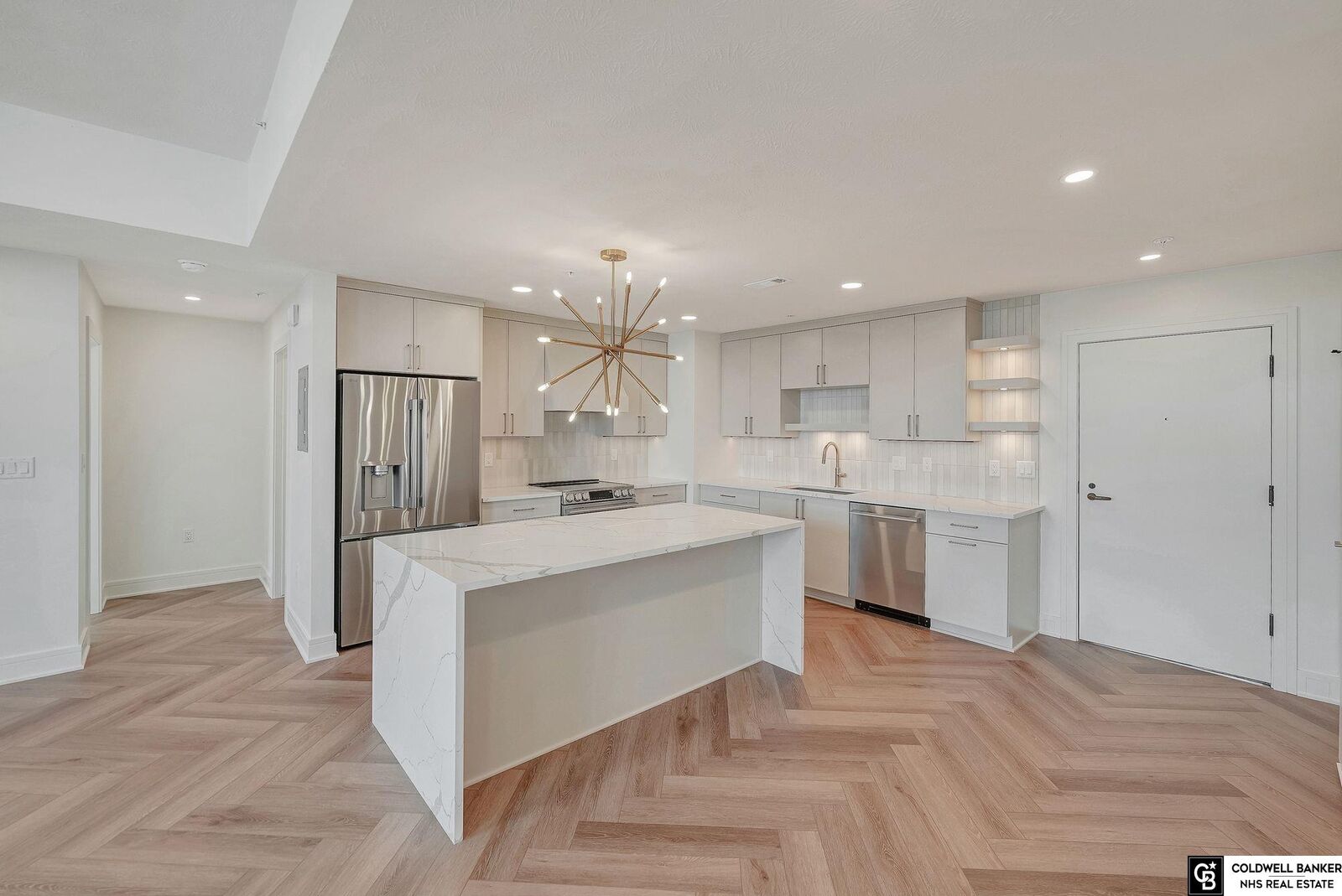 Property Photo: 128 N 13th Street 1010 NE 68508