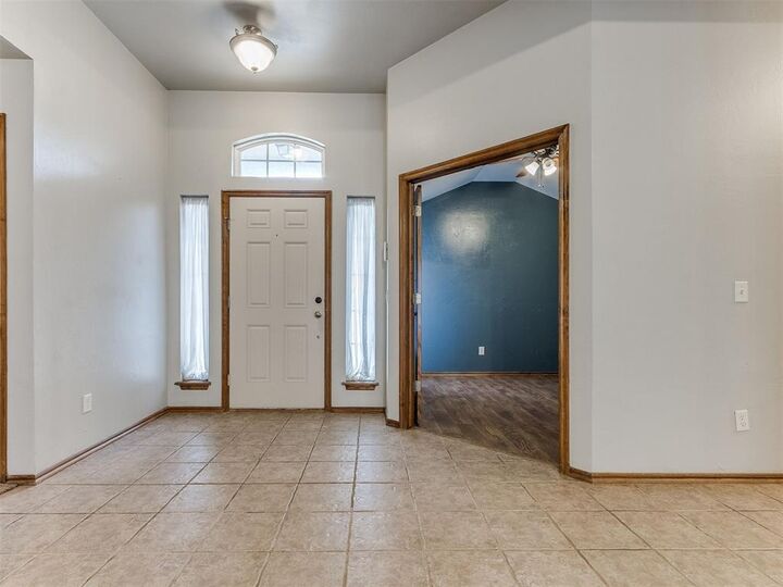 Property Photo:  3917 Pamela Lane  OK 73099 