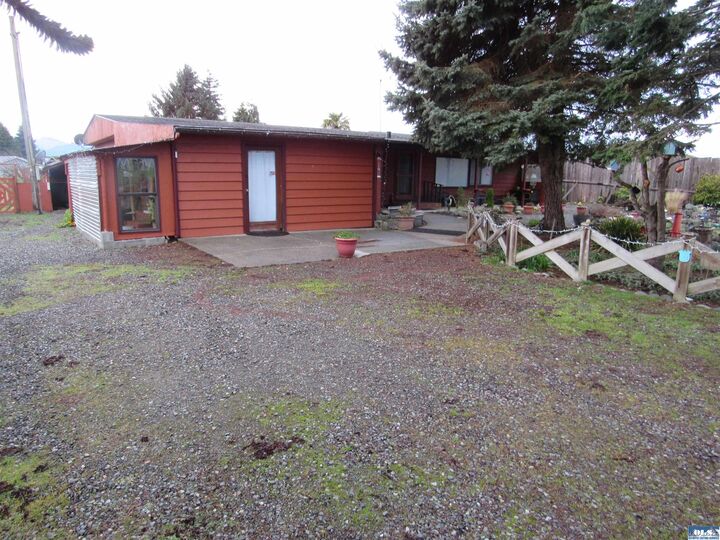 Property Photo:  311 Mountain View  WA 98382-0000 