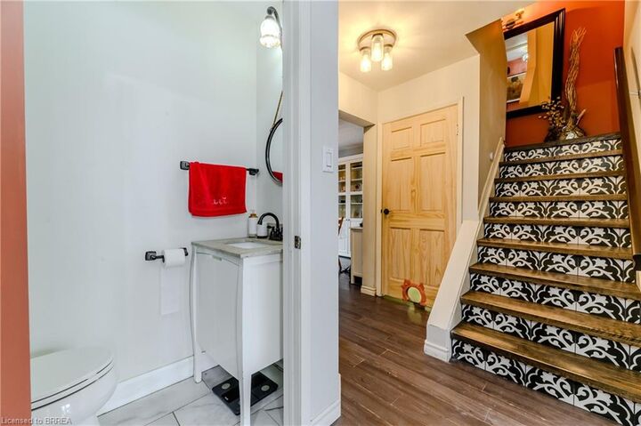 Property Photo:  12 White Owl Crescent  ON N3P 1A2 