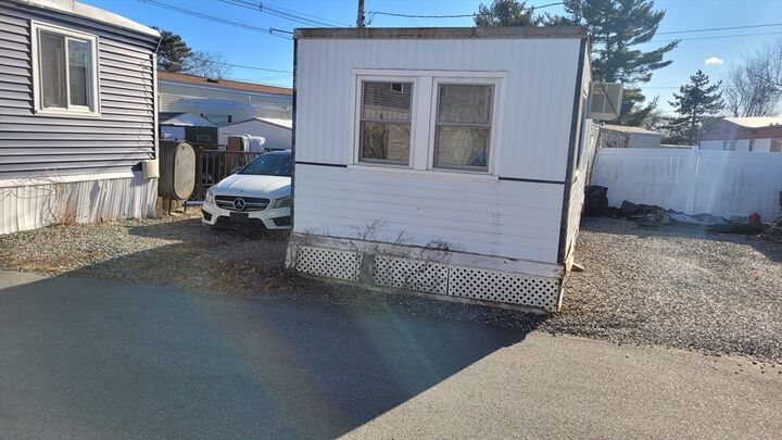 98 Newbury Street 18B  Danvers MA 01923 photo