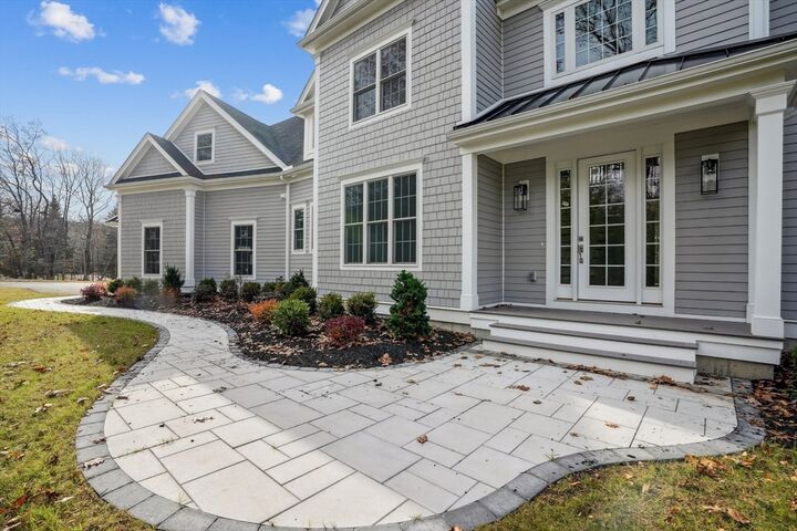 Property Photo:  5 Singletary Way  MA 01748 