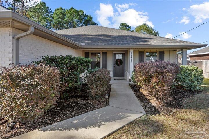 Property Photo:  1569 Amarillo Trl  FL 32563 