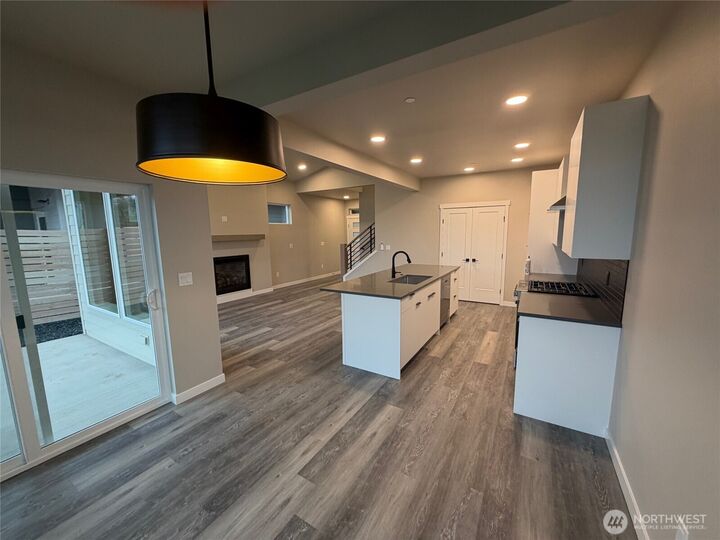 Property Photo:  550 (Lot 6)  Northview Street  WA 98226 