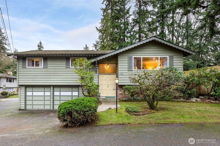 15528  Greenwood Avenue N  Shoreline WA 98133 photo